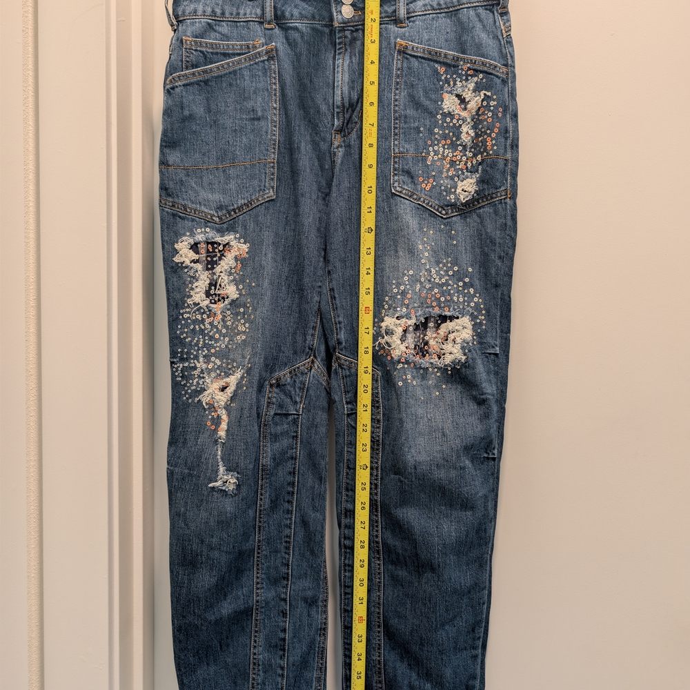 Pilcro Distressed Cropped Embellished Denim Jeans in Blue